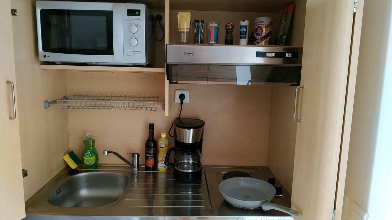 Studio Au Centre-Ville De Доль Екстер'єр фото